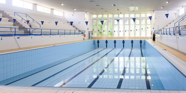 Doble novetat aquàtica a Mataró: la piscina municipal es reformarà i es projecta una de nova