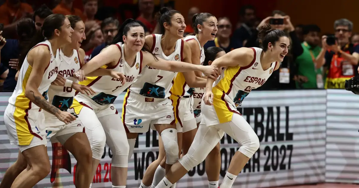 La selecció espanyola de baloncesto femení suma el bronze mundial amb una contundent victòria (81-58) a Alemanya