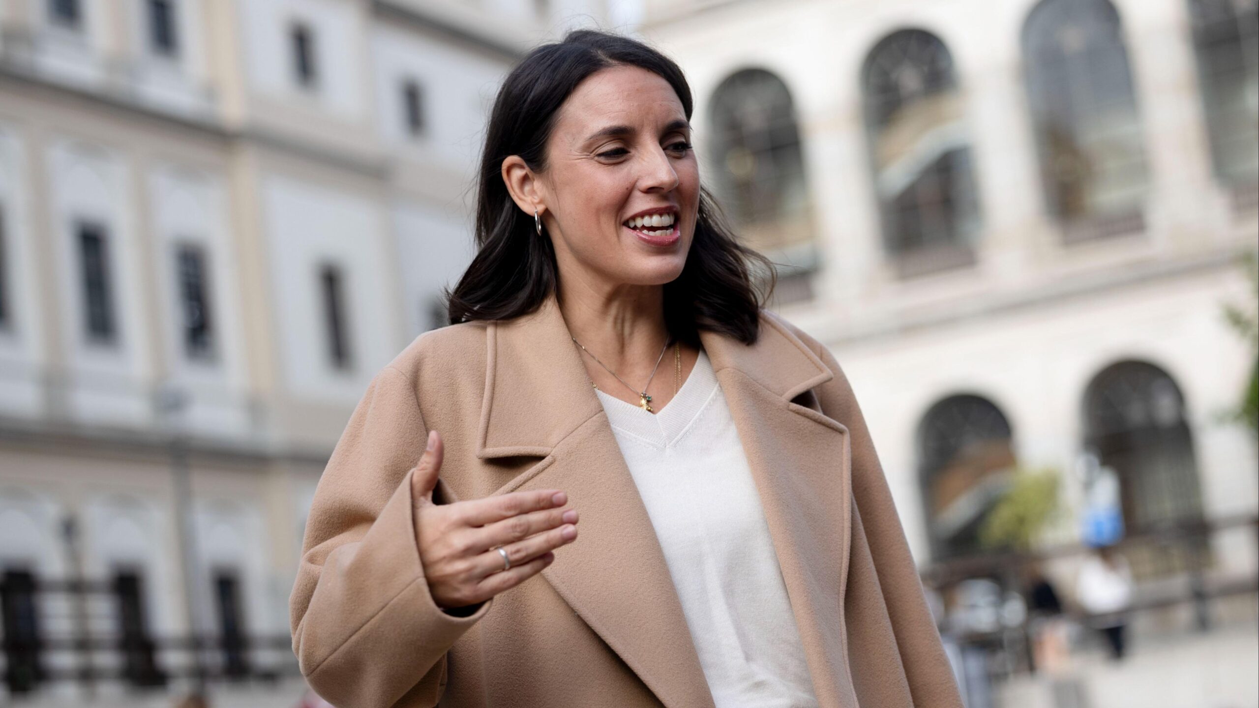 El Laberint de les Aliances d'Esquerra a l'Estat: Entre Acords Regionals i Friccions Nacionals